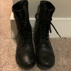 Steve Madden combats boots